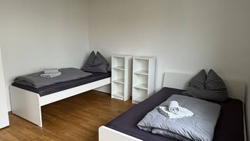 4 Schlafzimmer, kostenloses WLAN, Bettwäsche