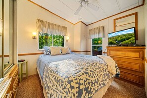 2 bedrooms, iron/ironing board, travel cot, WiFi