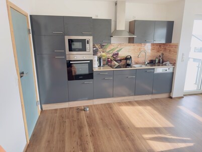 Apartment 'Ferienwohnung Adelsried 2' with Wi-Fi