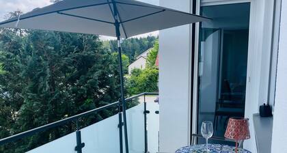 Apartment 'Ferienwohnung Adelsried 2' with Wi-Fi