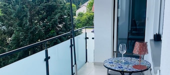 Apartamento 'Ferienwohnung Adelsried 2' con Wi-Fi