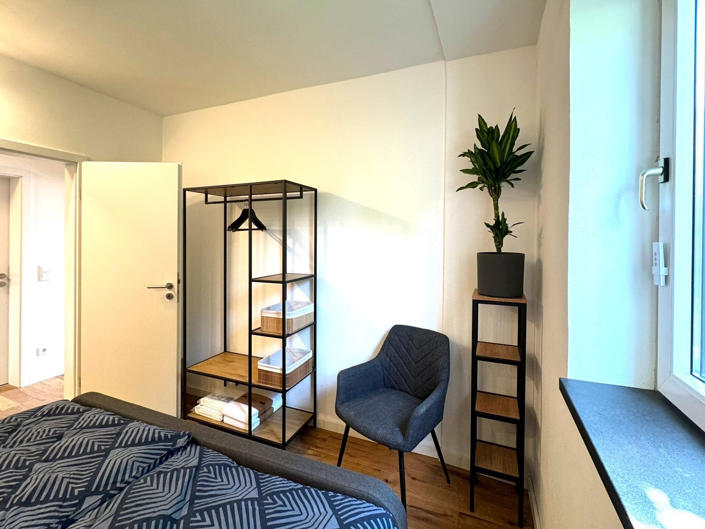 1 bedroom, desk, free WiFi, bed sheets