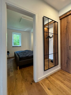 1 dormitorio, escritorio, wifi gratis y ropa de cama
