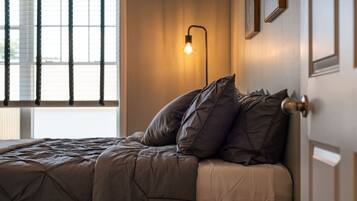 2 bedrooms, travel crib, WiFi, bed sheets