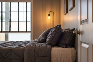 2 chambres, lit parapluie, Wi-Fi, draps fournis