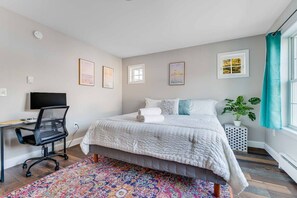 2 bedrooms, iron/ironing board, travel cot, WiFi