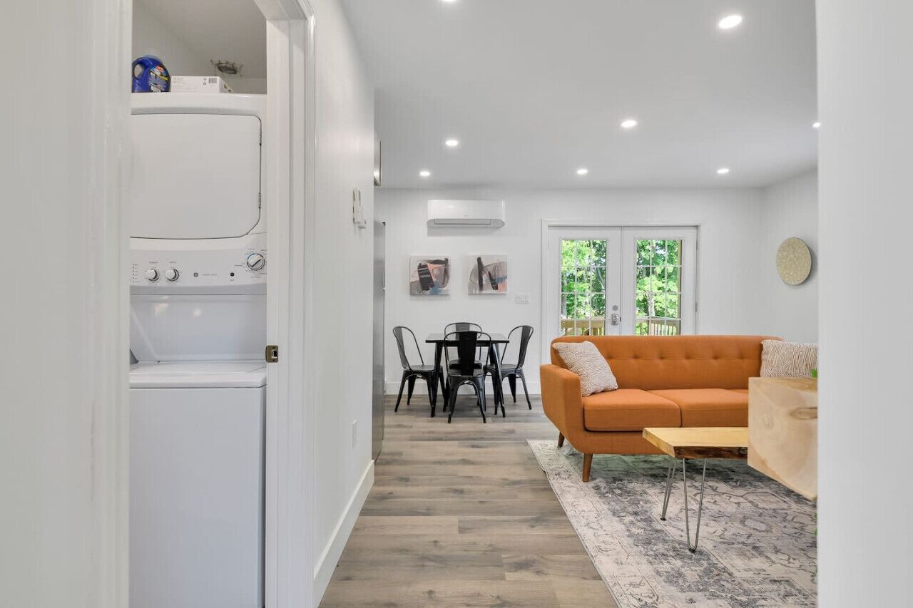 2BR Retreat in Bangor: Work and Relax in Comfort
