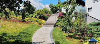 Apartment Margarethe with Lake View, Private Terrace and Wi-Fi