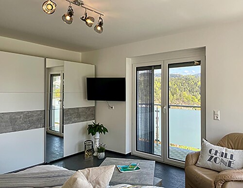 Apartment 'Ferienwohnung Margarethe' with Lake View, Private Terrace and Wi-Fi