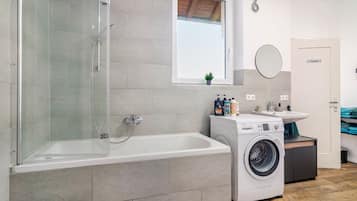 Shower, free toiletries, hair dryer, towels