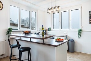 Dining - Apartment 'Mäxle's Loft' with Shared Garden and Wi-Fi (Fluorn-Winzeln)