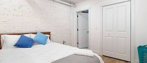 1 chambre, fer et planche à repasser, Wi-Fi, draps fournis