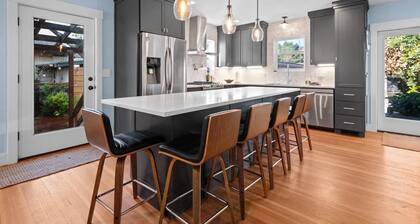 #StayInMyDistrict St. Johns Bungalow