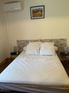 2 soverom, strykejern/-brett og internettilgang