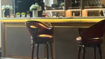 Bar (in der Unterkunft)