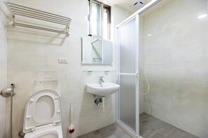 Free toiletries, hair dryer, towels, soap - Green Field Mountain Villa (Taoyuan City)