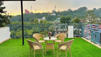 Premium Family Suite With Terrace garden