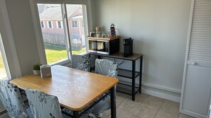 Dining - Forecastle at Soundview · Beach+OceanView+Sunrise (Old Lyme)