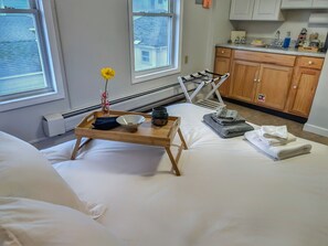 1 Schlafzimmer, Schreibtisch, Bügeleisen/Bügelbrett, Reisekinderbett