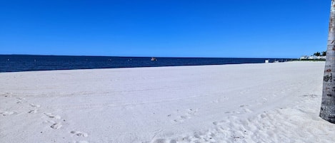 En la playa