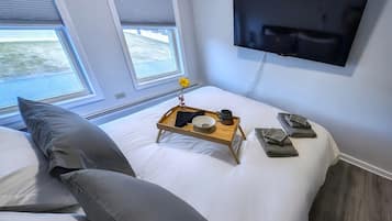 1 bedroom, desk, iron/ironing board, free WiFi