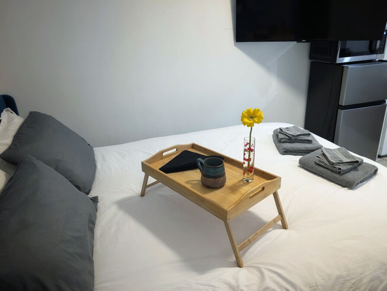 1 habitación, tabla de planchar con plancha, wifi gratis y ropa de cama 