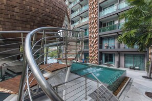 Departamento, 1 habitación, con acceso para personas discapacitadas, balcón | Alberca | Alberca al aire libre