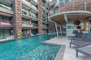 Appartement, 1 chambre, accessible aux personnes à mobilité réduite, balcon | Piscine | Piscine extérieure