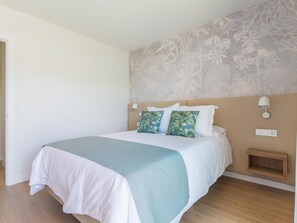 3 Schlafzimmer, Bügeleisen/Bügelbrett, Internetzugang, Bettwäsche