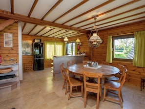 Dining - Rendeux Valley View Retreat (Rendeux-Beffe)