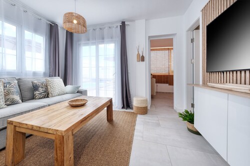 Villa Marina Oasis - Private Pool, Air-Con and Sat TV By Lanzarote Vacation Homes