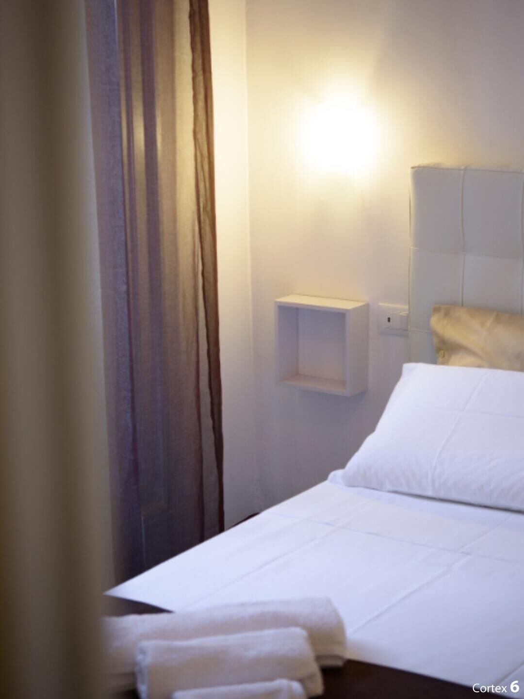 1 camera, Wi-Fi, lenzuola