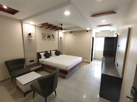 Royal Double Room | Premium bedding, laptop workspace, blackout curtains, iron/ironing board. Kansone Hotel And Banquets