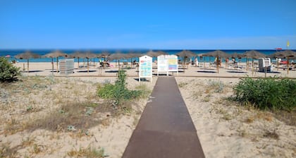Appartament front of beach