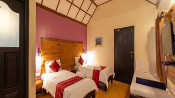 Deluxe Villa | 1 bedroom, Egyptian cotton sheets, premium bedding, desk