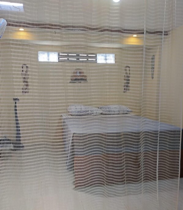 Standard Room | Individually decorated, bed sheets - Adem Huis Samen (Sumbermulyo)