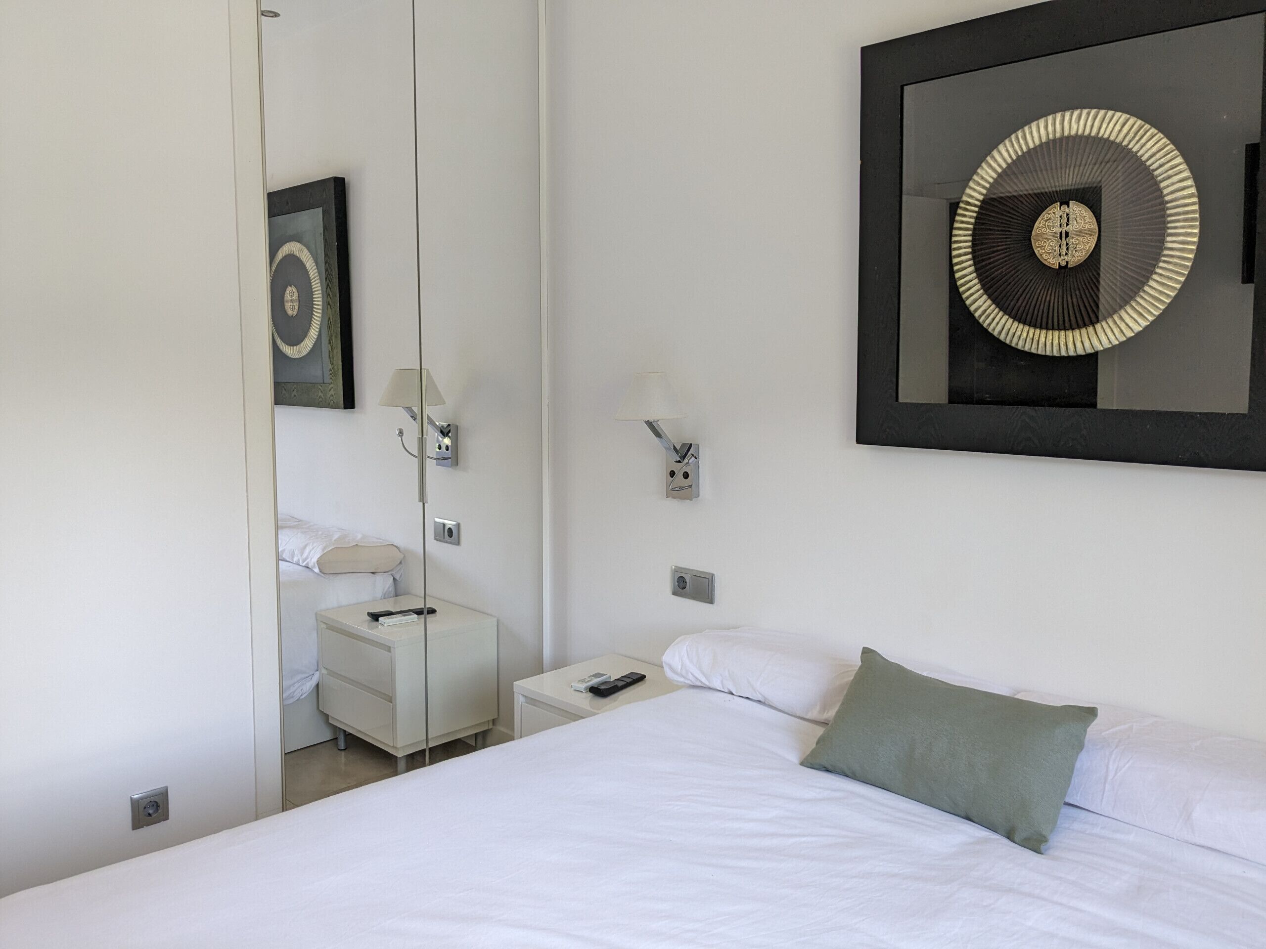 1 soverom, strykejern/-brett, wi-fi (inkludert) og sengetøy