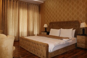 Quarto luxo | Wi-Fi de cortesia