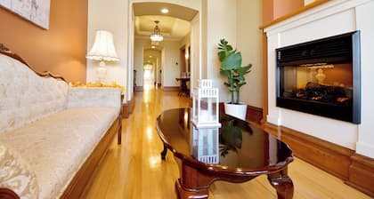 Tait House Boutique Hotel
