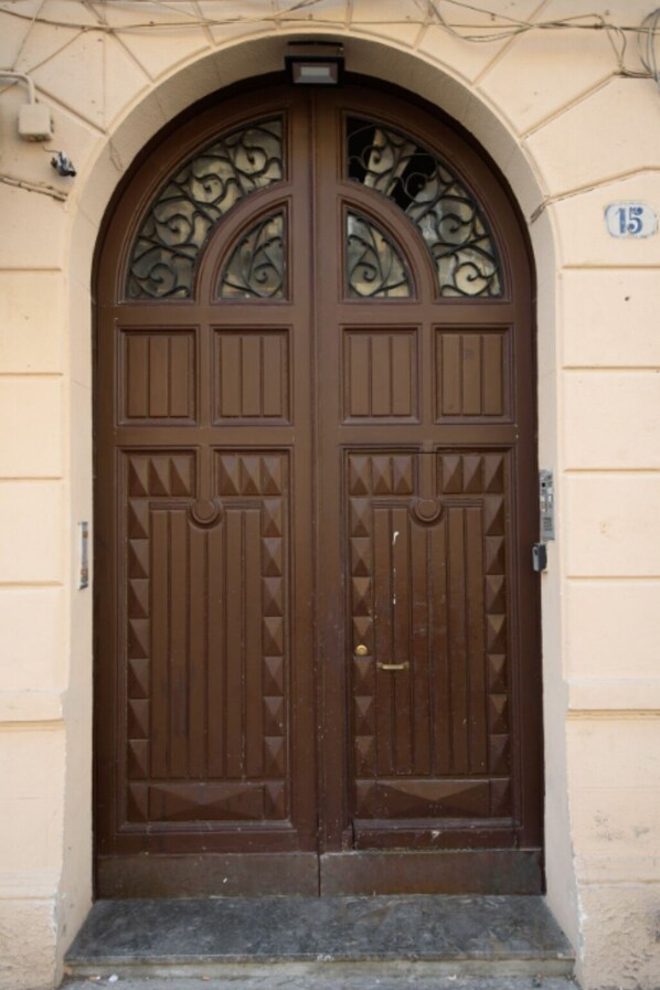 Exterior detail - Housestation (Palermo)