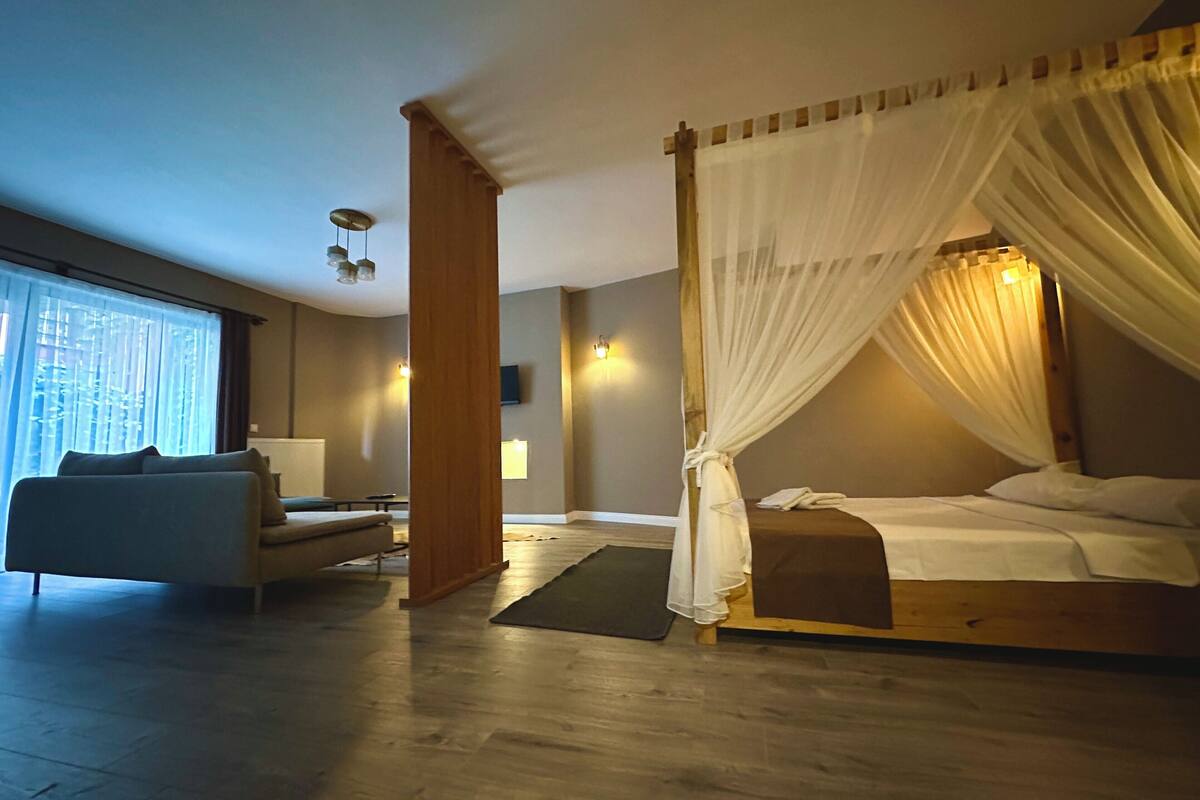 Honeymoon studio suite | 1 slaapkamer, luxe beddengoed, een bureau, een laptopwerkplek