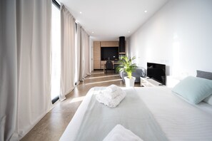 1 bedroom, iron/ironing board, free WiFi, bed sheets