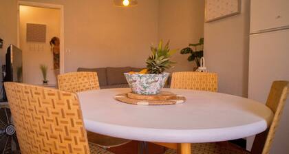 Confortable 3 piĂšces au centre de VIAS