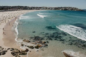 Beach nearby - 1BR Apartment with Private Entrance at Bondi Beach (Bondi Beach)