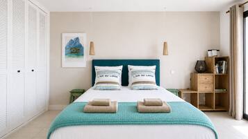 2 chambres, fer et planche Ă repasser, Wi-Fi gratuit, draps fournis