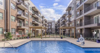 NEW Luxurious, Spacious 2 bd GATED community