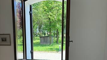 2 Schlafzimmer, Schreibtisch, Reisekinderbett, kostenloses WLAN