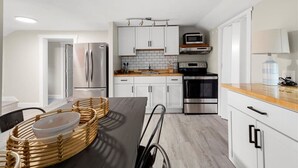 Private kitchen - "Whitewater-The Genoa" on Oneida Lake/Sleeps 8! (Canastota)