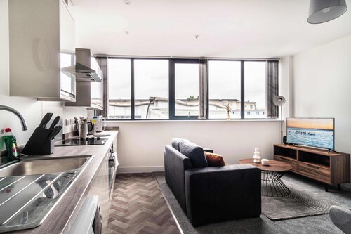 Fabulous 1 BED Apartment Central Wrexham with WiFi