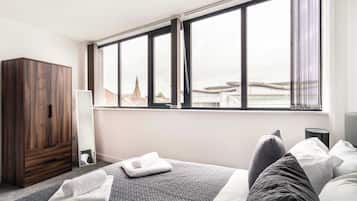 1 bedroom, desk, iron/ironing board, WiFi